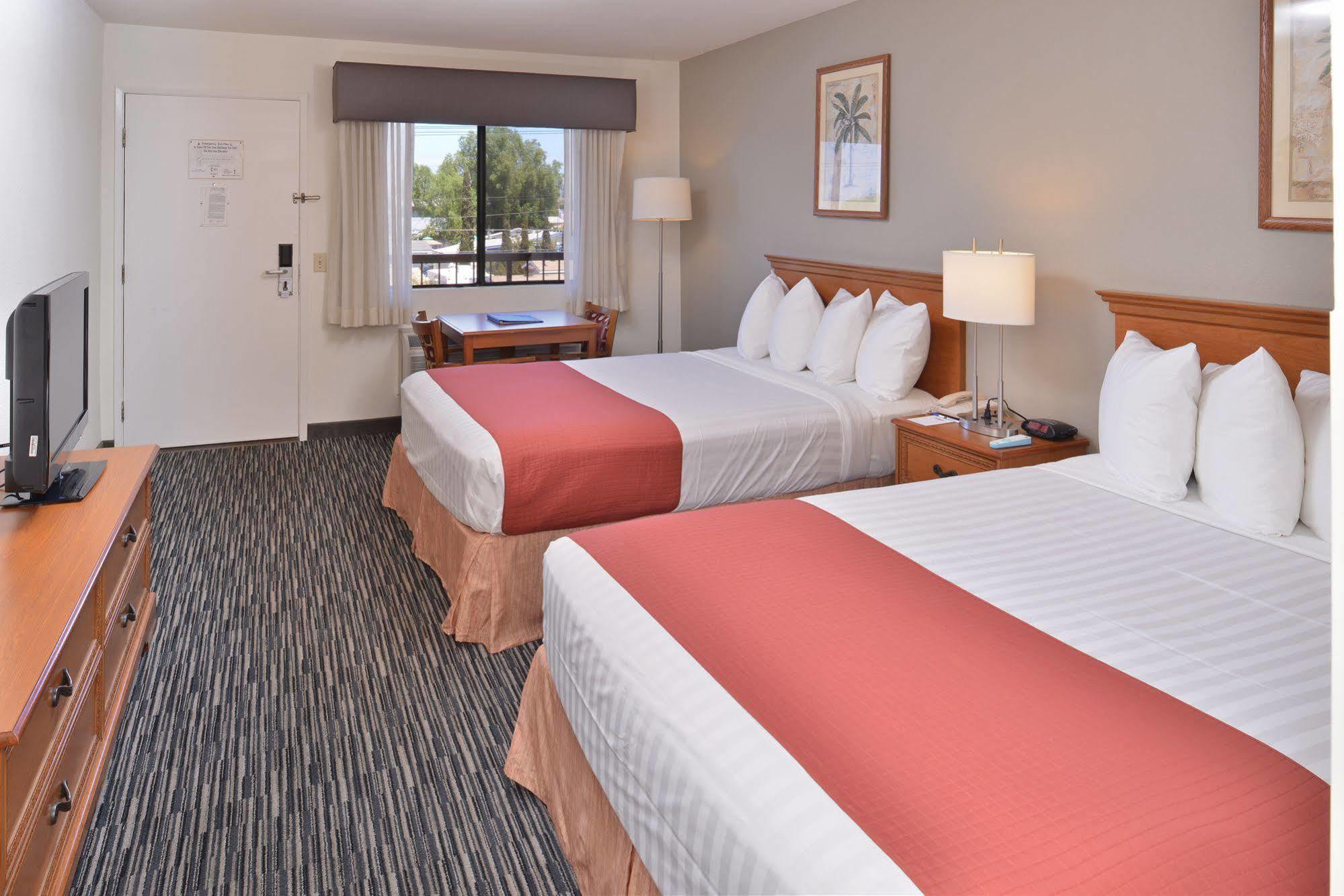 Pleasant Inn San Diego Room photo